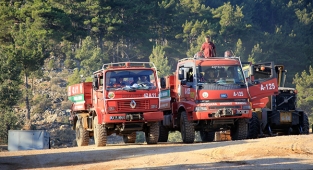 Mersin'deki orman yangını 3. gününde