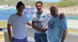 Stambouli şimşek oldu