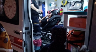 Adana'da darp edilen kadın hastaneye kaldırıldı
