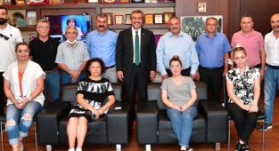 Çetin Alevi canlarla gönül gönüle