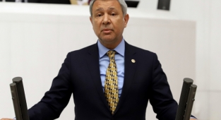 Geçen yıl ki; yangının yaraları halen sarılmadı