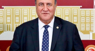 Genç doktorlar da yurt dışına yöneliyor