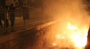 Hatay’da dere yatağında çıkan yangın söndürüldü