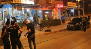 Hatay'da restoranda silahlı saldırıya uğrayan 2 kişi yaralandı
