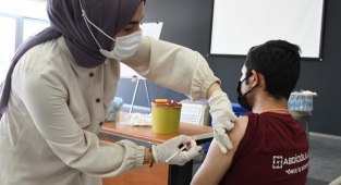Nüfusun yarısından fazlası aşı yaptırdı
