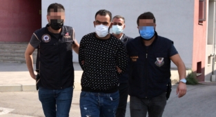 Terör örgütü YPG/PKK üyesi terörist Adana'da yakalandı
