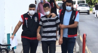 3 kişinin yaralandığı silahlı saldırının firari 2 zanlısı yakalandı