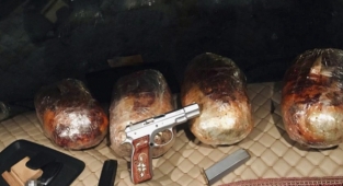 Tırda 4 kilo 550 gram esrar ele geçirildi