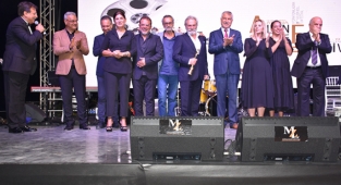 Altın Koza'da ''Onur Ödülleri'' verildi