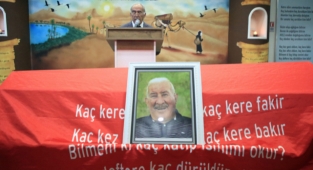 Aşık Veysel'in vefat eden oğlu Mersin Cemevi'nde tören düzenlendi