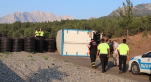 FECİ KAZA: 4 ÖLÜ