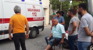 Bıçaklı kavgada 1 kişi yaralandı