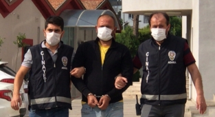 Evinde ölü bulunan adamın katil zanlısı yakalandı