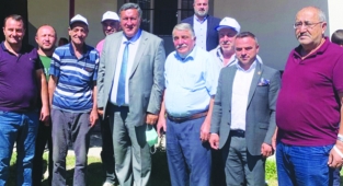 Her kesim dertli