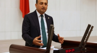 Kaç sağlık çalışanı istifa etti?