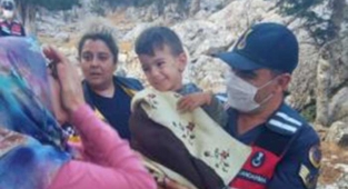 Kaybolan çocuğu jandarma ekipleri buldu