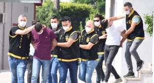 Olay anı güvenlik kamerasına yansıdı