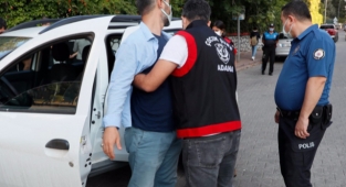 Polis, okul çevrelerinde denetim yaptı