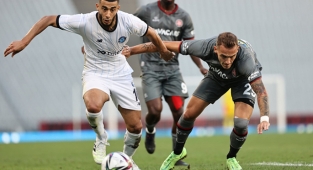 Şimşek fark yedi