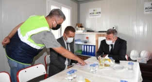 Vali Elban Ceyhan’da