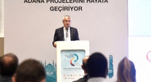 Adana Projelerini Hayata Geçiriyor”