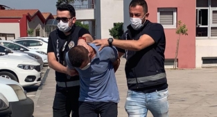 ARKADAŞINI SİLAHLA YARALADI