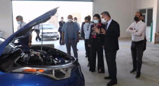 Rektörden otomotiv mühendisliği bölümüne ziyaret