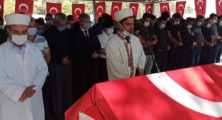 Uzman çavuşun cenazesi Osmaniye'de defnedildi