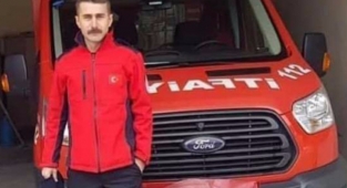 İtfaiye eri hayatını kaybetti.