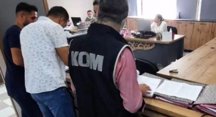 Sahte vize düzenledikleri iddia edilen 2 kişi yakalandı