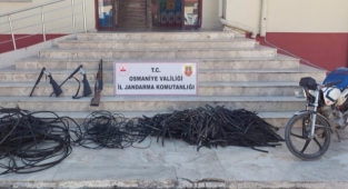 Kablo hırsızlığı yapan iki zanlı tutuklandı