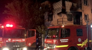 Adana’da kundaklanan ev kullanılamaz hale geldi