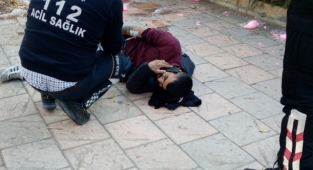 Silahlı saldırıya uğrayan 3 kişi yaralandı
