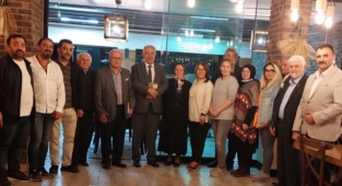 Başkan Keskin, kitap fuarına katılan yazarla buluştu