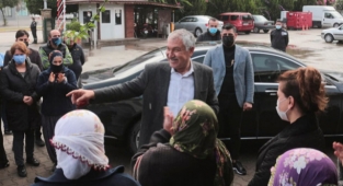 Karalar, kadın işçilerle bir araya geldi