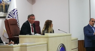 Limoncu: Belediyede israf var