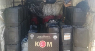 Mersin'de 2 bin 413 litre kaçak akaryakıt geçirildi