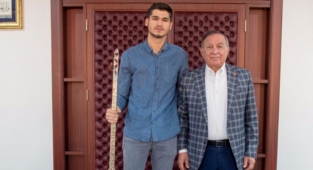 Seyhan belediyesi destekliyor, gençler başarıyor