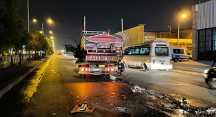 Tır kamyonete çarptı: 1 ölü, 2 yaralı