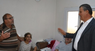 Yiyecek ekmek bulamıyoruz
