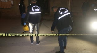 Adana'da sokakta silahlı saldırıya uğrayan kadın yaralandı
