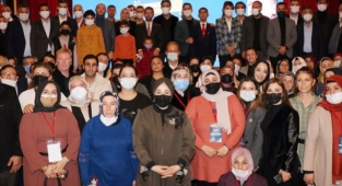 AK Parti’lilere eğitim