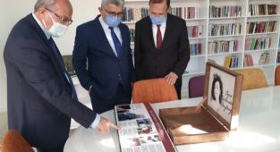 Azra'nın adı kütüphanede yaşatılacak