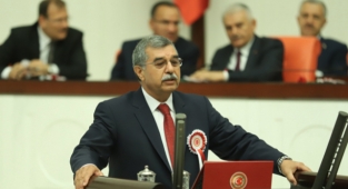 Çulhaoğlu: AK Parti beceriksizliğini kabul etmiyor
