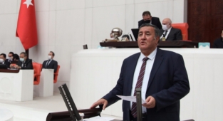 Gürer: “Sokaklar karanlığa teslim”