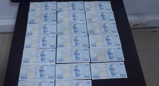 Sahte 100 liralık banknotlar ele geçirildi