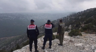 Jandarmadan drone destekli kaçak avcı denetimi
