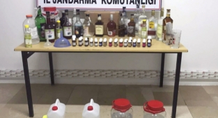 Mersin'de 106 litre sahte içki ele geçirildi
