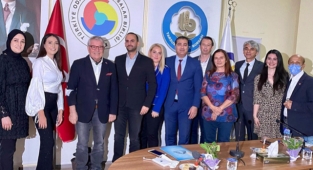 Özbozkurt, Akademi Derneğine yeniden Başkan seçildi