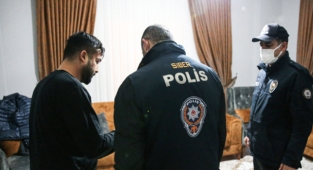 4 ilde dolandırıcılık şüphelilerine yönelik şafak operasyonu
